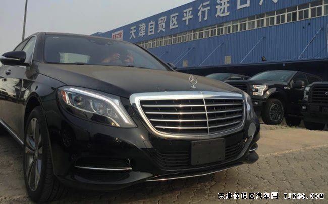 2017款奔馳S550e油電混合動力版 駕輔包/天窗現(xiàn)車137萬