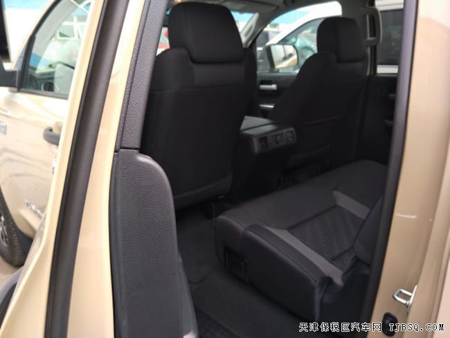 2017款豐田坦途5.7L美式皮卡 18輪/天窗現(xiàn)車46.5萬特惠