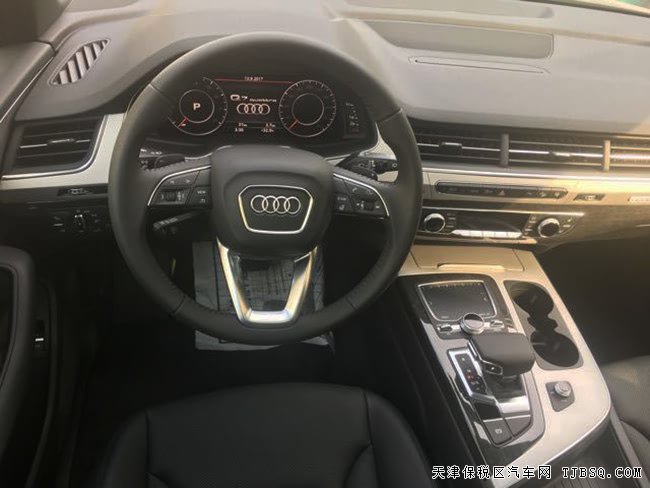2017款?yuàn)W迪Q7加拿大版 S-LINE包/全景天窗/7座現(xiàn)車72萬(wàn)