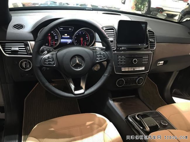 2017款奔馳GLS450美規(guī)版 全景/哈曼/P01/外觀包現(xiàn)車108萬