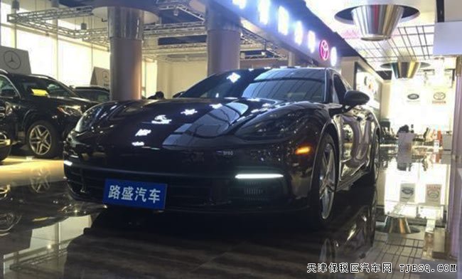 2017款保時捷Panamera加規(guī)版 金屬漆/大豪華包現(xiàn)車173萬