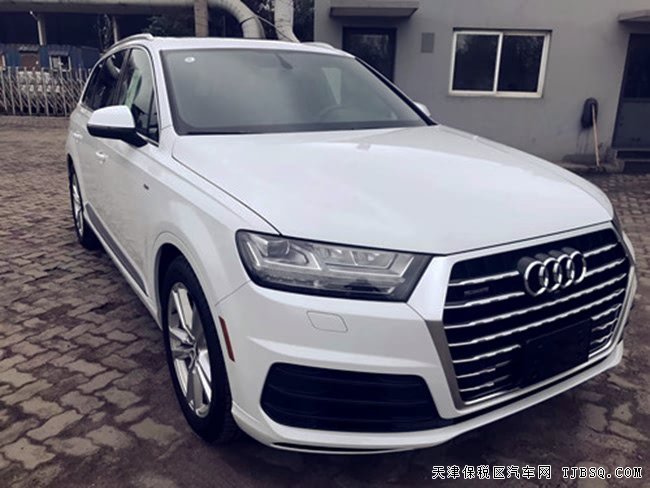 平行進口車奧迪Q7加規(guī)版 17款七座SUV現(xiàn)車震撼酬賓