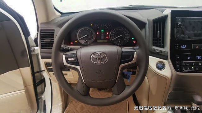 2018款豐田酷路澤4000中東版 全新升級(jí)6速現(xiàn)車59.9萬