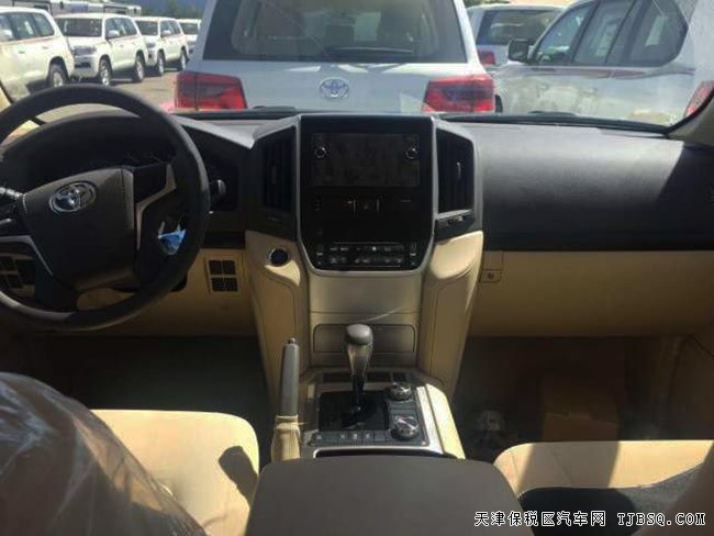 2018款進(jìn)口豐田酷路澤4000 中東版現(xiàn)車優(yōu)惠走俏