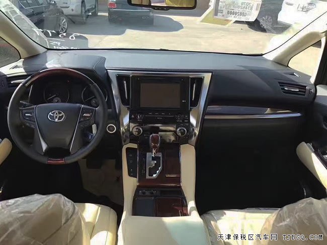 17款豐田埃爾法3.5L豪華保姆車 現(xiàn)車超值優(yōu)惠購