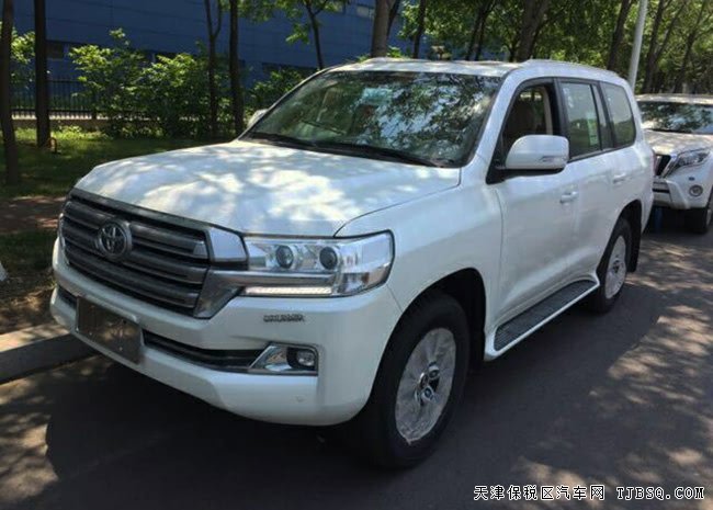2017款豐田酷路澤4600中東版 8氣囊/7座/天窗現(xiàn)車91.7萬