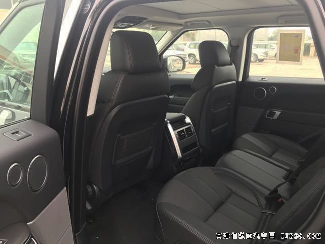 2017款路虎攬勝運動汽油版 滑動全景/19熏黑輪現(xiàn)車80萬