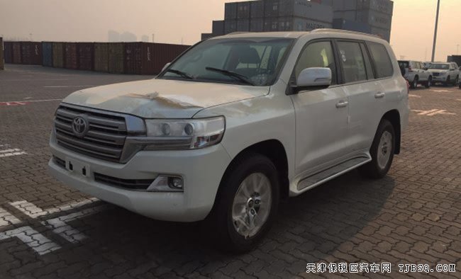 2017款豐田酷路澤5700中東版 七座/18輪/天窗現(xiàn)車(chē)98.7萬(wàn)