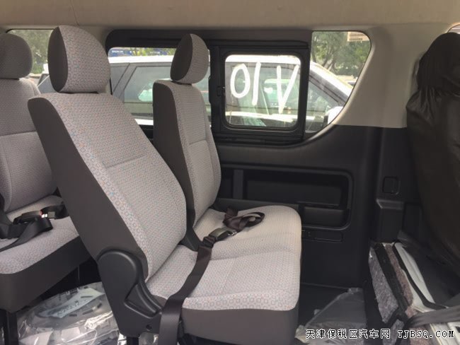 2017款豐田海獅2.7L中東版中巴 平行進(jìn)口車38.8萬優(yōu)購