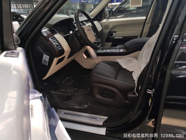 17款路虎攬勝3.0T柴油VOGUE加長(zhǎng)版 平行進(jìn)口車(chē)138萬(wàn)優(yōu)享