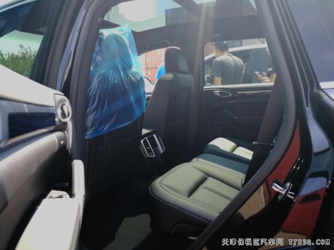 2017款保時捷卡宴動感SUV 平行進口車絢麗來襲