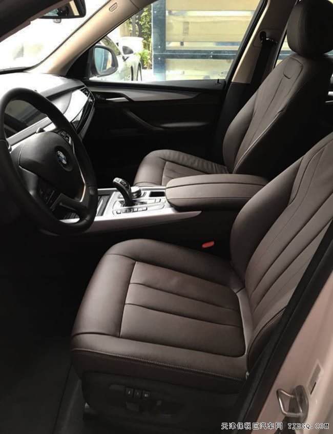 2018款寶馬X5墨西哥版 19輪/全景/液晶儀表現(xiàn)車69.5萬(wàn)