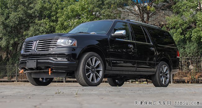 2017款林肯領(lǐng)航員3.5T墨西哥版 22輪/天窗現(xiàn)車84萬(wàn)鉅惠