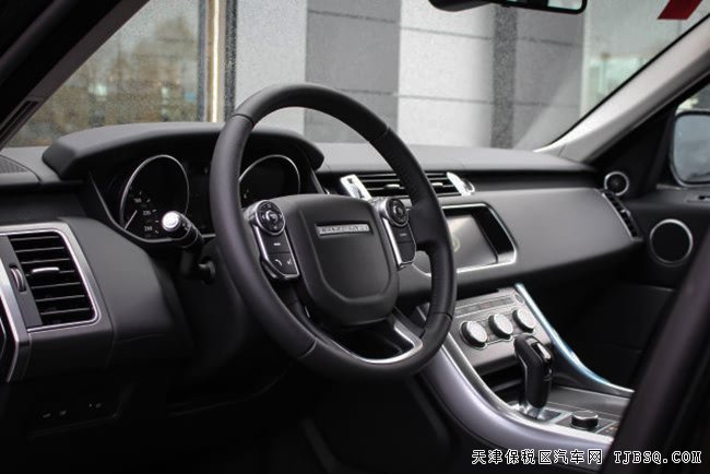 2017款路虎攬勝運動汽油版 20輪/滑動全景天窗現(xiàn)車85萬