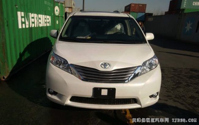 2017款豐田塞納3.5L經(jīng)典商務(wù)車(chē) 四驅(qū)版現(xiàn)車(chē)優(yōu)惠購(gòu)