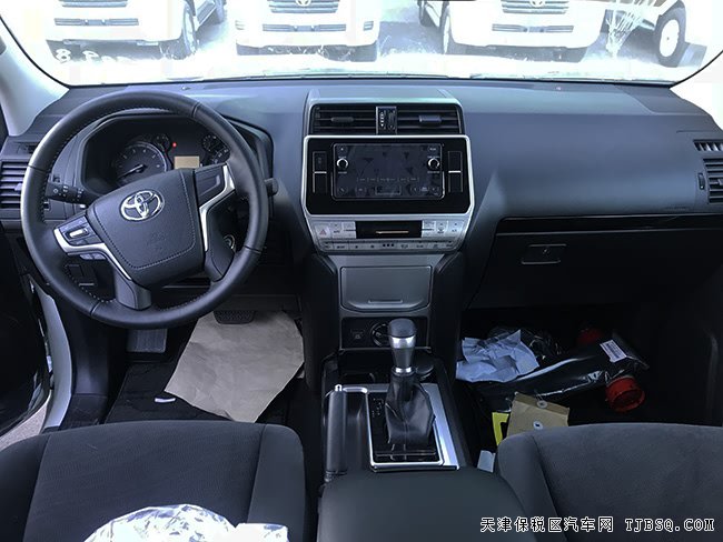 2018款豐田普拉多2700中東版 天窗/18輪/七座現(xiàn)車48萬