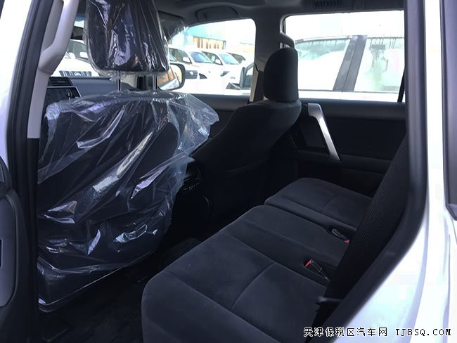 2018款豐田普拉多2700中東版 天窗/18輪/七座現(xiàn)車48萬