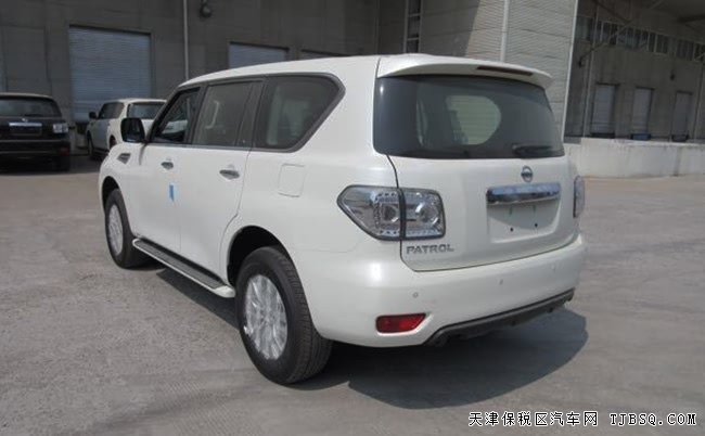 平行進(jìn)口車18款日產(chǎn)途樂Y62中東版 7座/18輪現(xiàn)車49.8萬