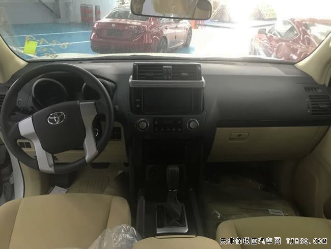 2017款豐田普拉多2700中東版 后掛備胎/七座現(xiàn)車37.6萬