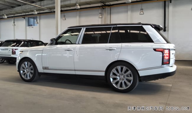 2017款路虎攬勝3.0T柴油創(chuàng)世加長版 現(xiàn)車160萬尊享奢華