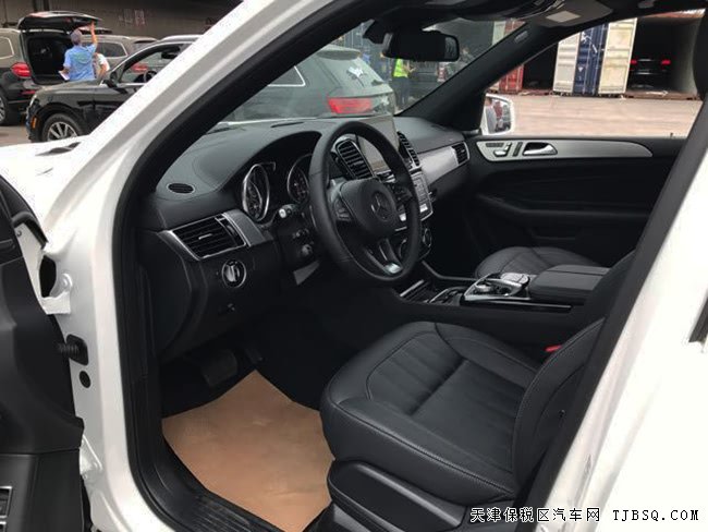 18款奔馳GLS450AMG加規(guī)版 駕駛輔助包/豪華包現(xiàn)車125萬