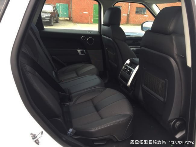 17款路虎攬勝運(yùn)動(dòng)柴油/汽油版 全景/液晶儀表現(xiàn)車74.5萬(wàn)