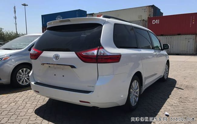 2017款豐田塞納3.5L兩驅(qū)版  頂配版現(xiàn)車魅力呈現(xiàn)