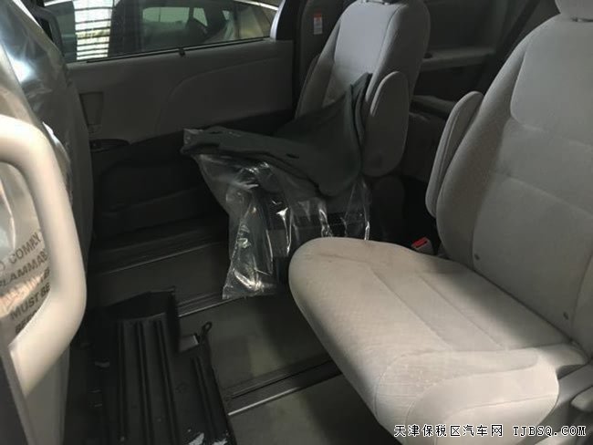 2017款豐田塞納3.5L四驅(qū)版 七座/18輪現(xiàn)車47萬優(yōu)惠尊享