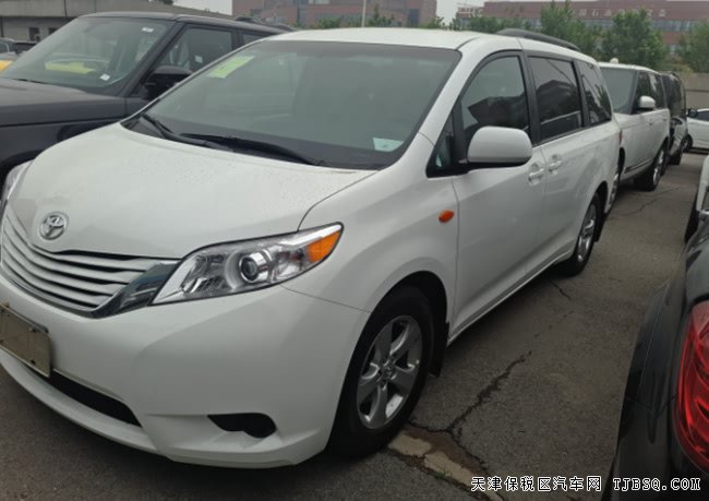 2017款豐田塞納3.5L兩驅(qū)版 17輪/八座/電動(dòng)門現(xiàn)車43.5萬(wàn)