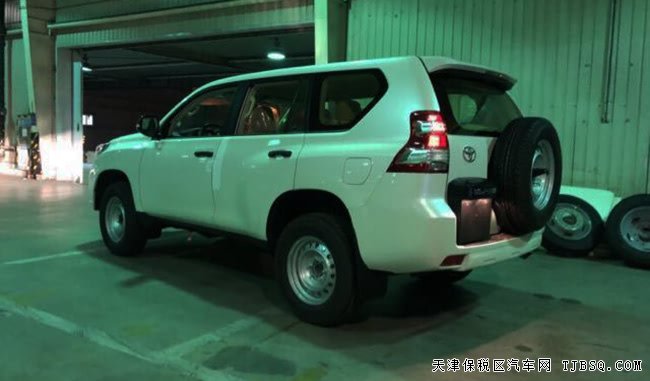17款豐田霸道2700中東版 后掛備胎/大燈清洗現(xiàn)車39.5萬