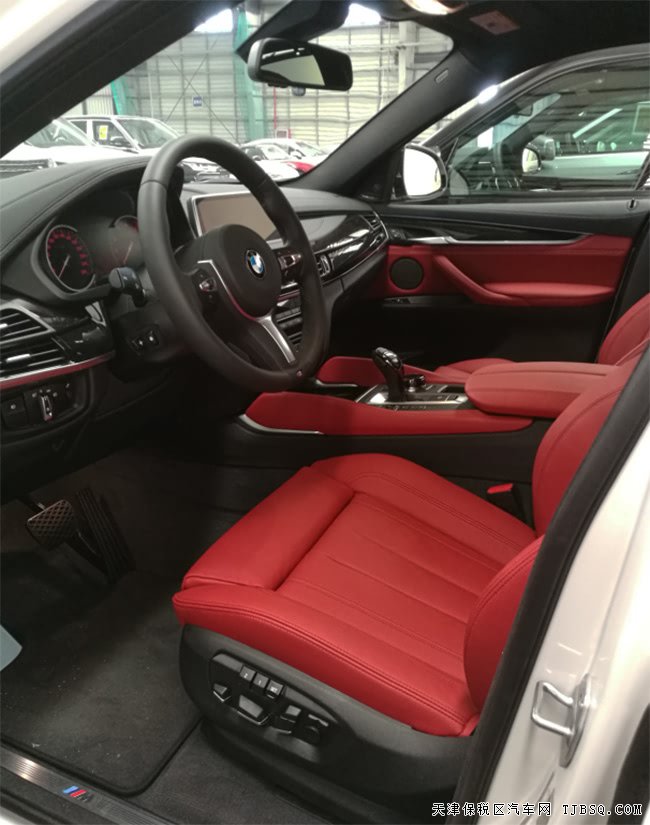 2017款寶馬X6M加規(guī)版3.0T 平行進口車低價登場