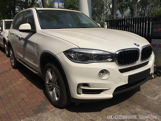 2017款寶馬X5中東版經(jīng)典公路SUV 現(xiàn)車搶先讓利
