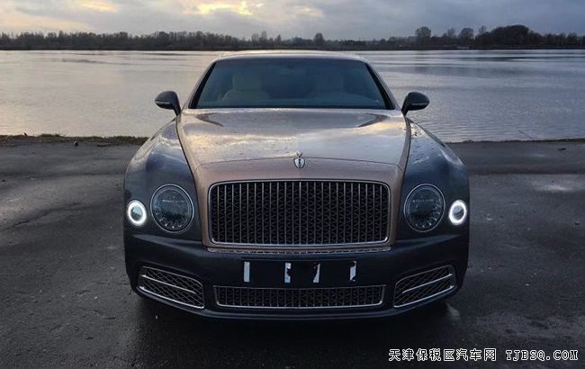 2017款賓利慕尚6.8T長(zhǎng)軸距版 奢華配置座駕現(xiàn)車(chē)690萬(wàn)購(gòu)