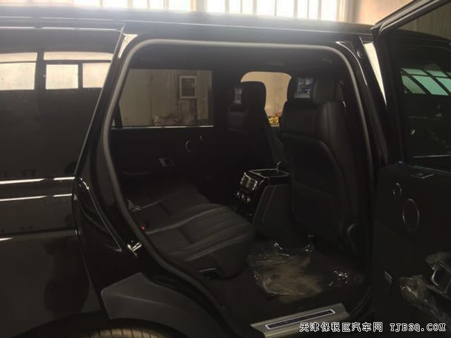 17款路虎攬勝3.0T歐規(guī)版 Vogue加長(zhǎng)版現(xiàn)車(chē)優(yōu)惠專享