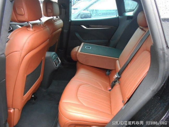 17款瑪莎拉蒂萊萬特加規(guī)版 20輪/全景/氣候包現(xiàn)車97.8萬
