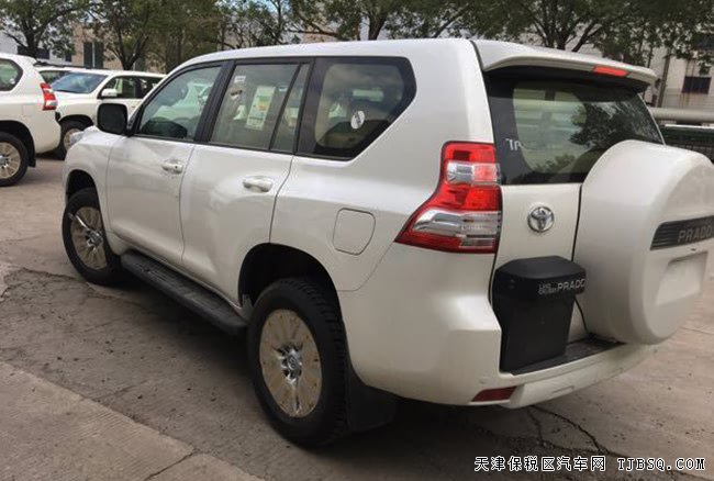 2017款豐田普拉多4000中東版 天津港現(xiàn)車尊享經(jīng)典