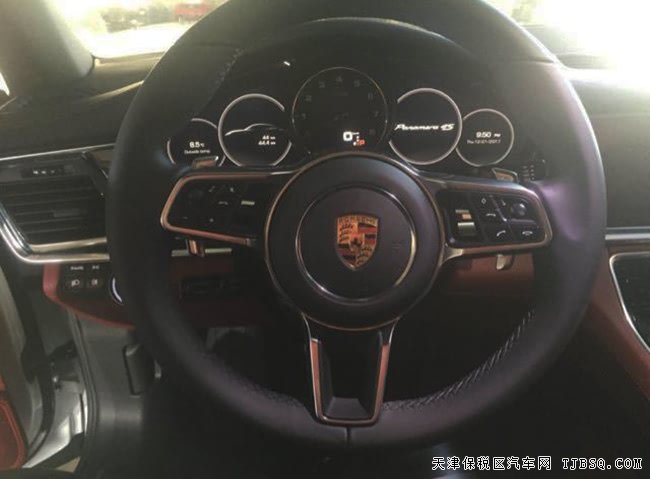2018款保時捷Panamera加規(guī)版 20輪/豪華包現(xiàn)車159萬鉅惠