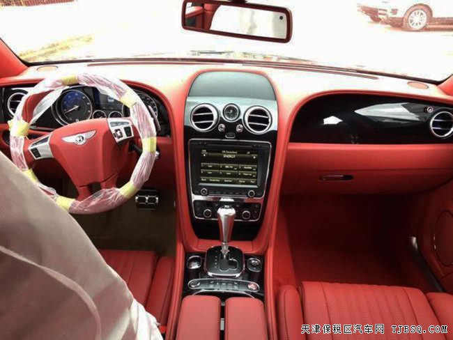 2017款賓利飛馳V8S歐規(guī)版 4座/20輪/后娛/天窗現(xiàn)車296萬