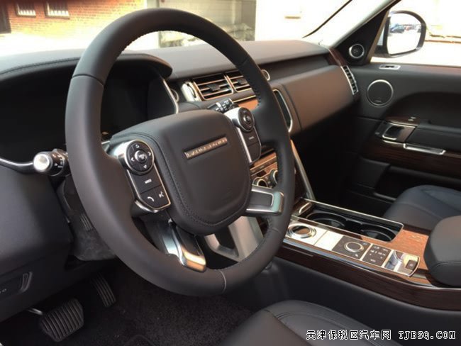 2017款路虎攬勝3.0T行政柴油版 2代/全景/20輪現(xiàn)車110萬