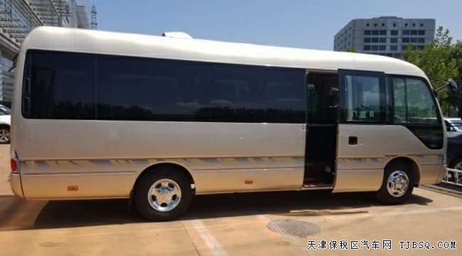 平行進(jìn)口車17款豐田考斯特4.0L中東版 天津港口現(xiàn)車80萬