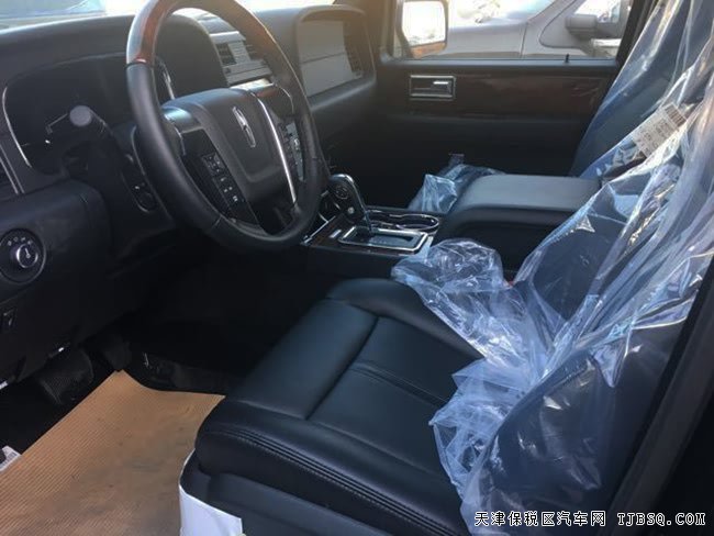 平行進口車17款林肯領航員加規(guī)版 經(jīng)典7座SUV現(xiàn)車85.5萬