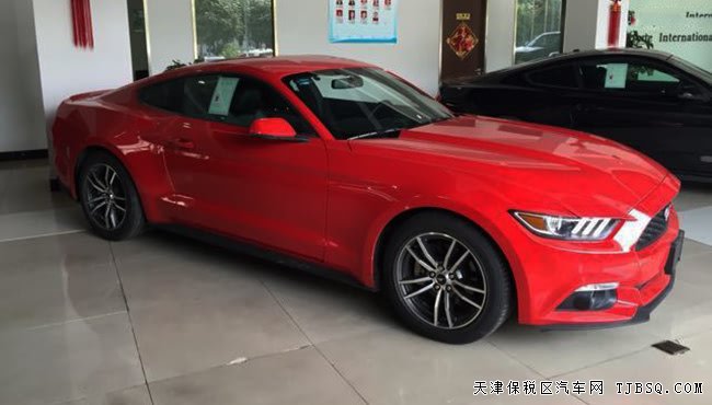 17款福特野馬2.3T墨西哥版 P版性能跑車現(xiàn)車31.8萬巨獻(xiàn)