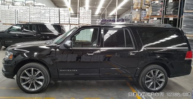 2017款林肯領(lǐng)航員3.5T墨西哥版 7座現(xiàn)車絢麗來襲
