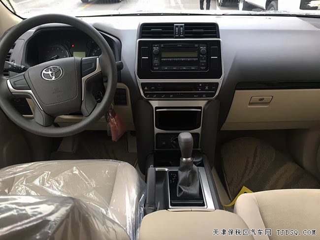 2018款豐田普拉多2700中東版 后掛備胎/天窗現(xiàn)車45.5萬