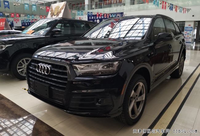 2018款奧迪Q7加規(guī)版 科技版/動態(tài)包/駕駛員包現(xiàn)車95萬購