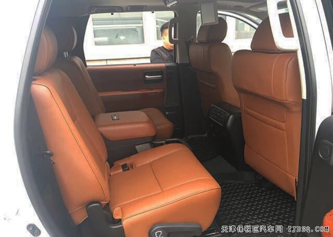 2018款豐田紅杉5700四驅(qū)白金版 雷測/7座/20輪現(xiàn)車114萬