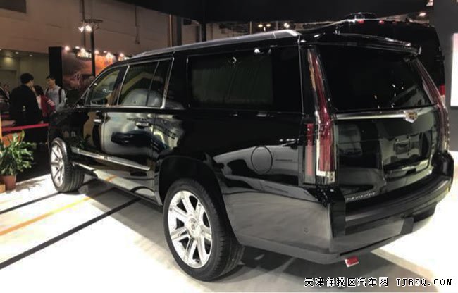 平行進(jìn)口車17款凱迪拉克凱雷德 加規(guī)版現(xiàn)車142萬酬賓巨獻(xiàn)
