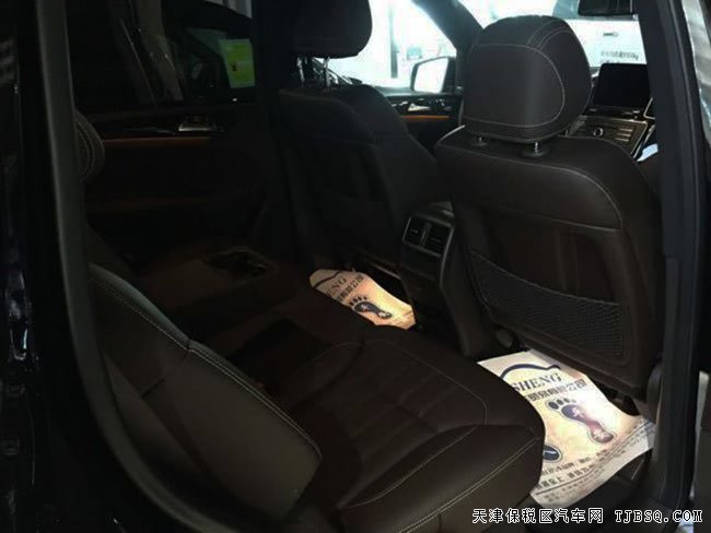 2018款奔馳GLS450 燈包/外觀包/停輔包/全景現(xiàn)車110萬購