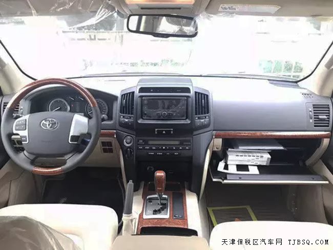 2018款豐田酷路澤4500中東版 柴油版現(xiàn)車優(yōu)惠起航