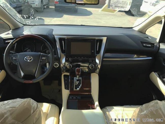 2018款豐田阿爾法3.5L保姆車 經(jīng)典商務(wù)車尊享奢華